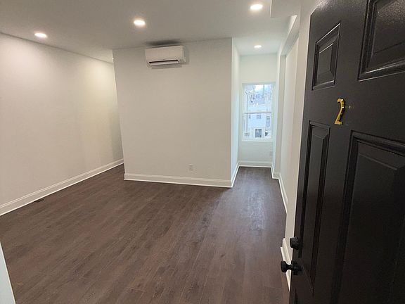 3rd image of 2028 Druid Hill Ave APT 2