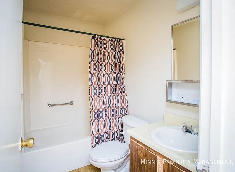 630 S Crosby St — Photo 10
