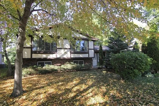 606 Chatham Ter photo 1