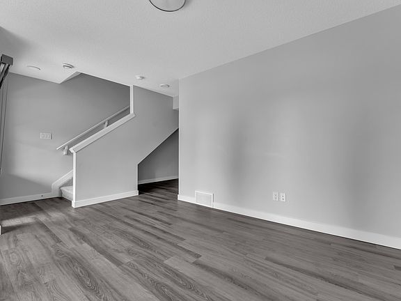 4th image of 1051 Graydon Hill Blvd SW #49