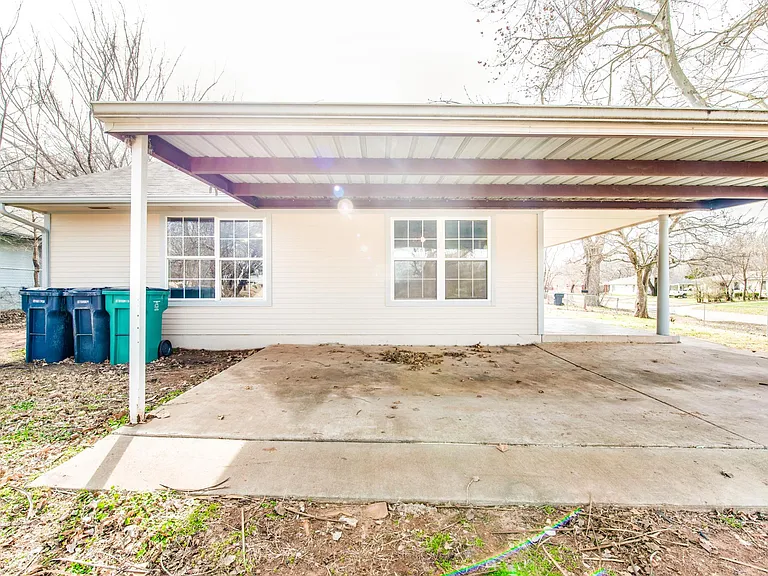 1900 Terrace Lawn Dr — Photo 14