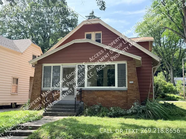 809 Van Buren Ave NW, Grand Rapids, MI 49504