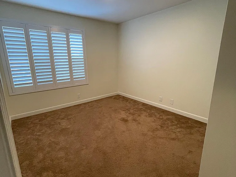 141 N Spruce Ave — Photo 12