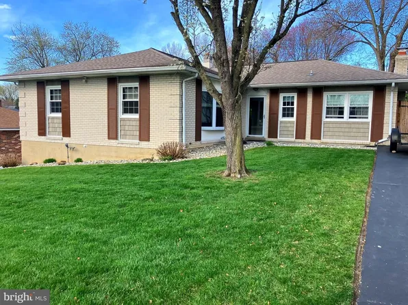 28 Rankin Rd, Newark, DE 19711