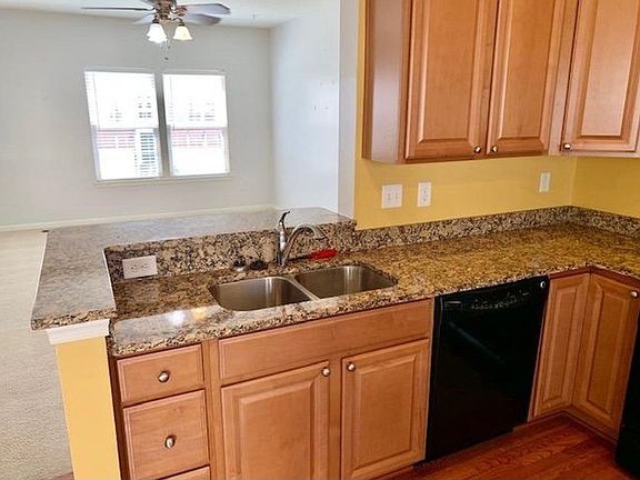 5th image of 7275 Mockingbird Cir