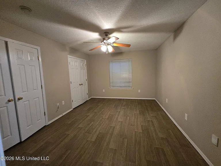 13488 Addison Ave — Photo 15