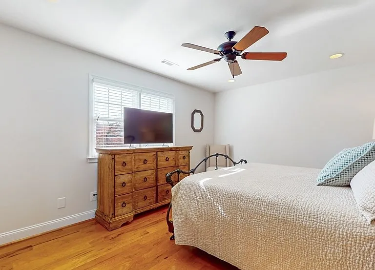 1951 Island View Dr — Photo 39