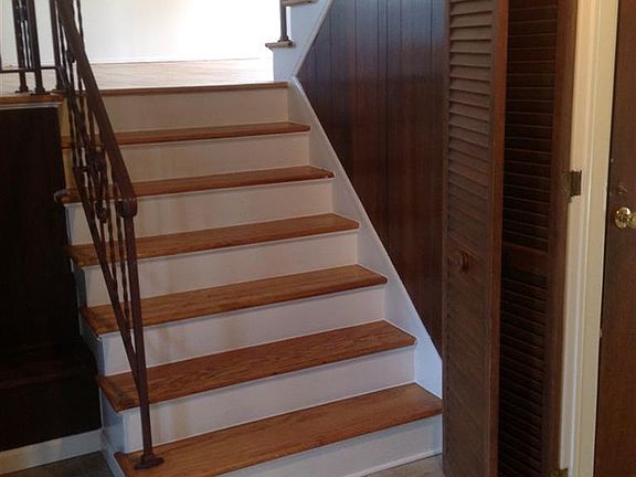 3rd image of 124 Vernon Dr