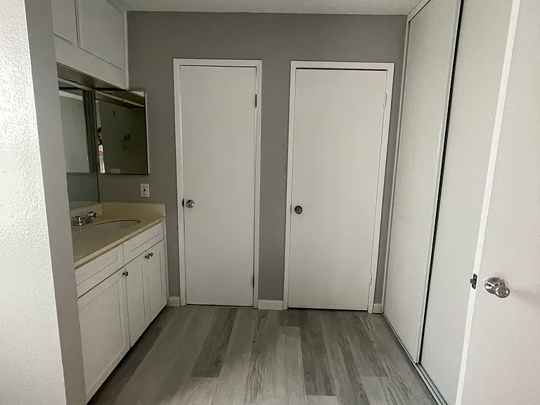 851 W San Ysidro Blvd #1 — Photo 5