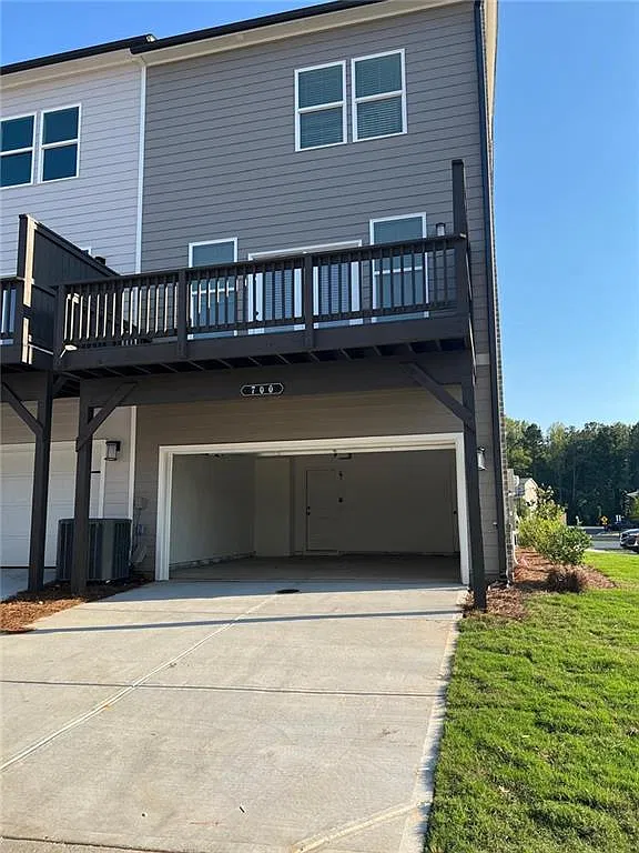 3 bed, 4.0 bath, 1985 sqft, $2,400 — Photo 3