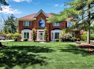 8131 Floss Ln, East Amherst, NY 14051