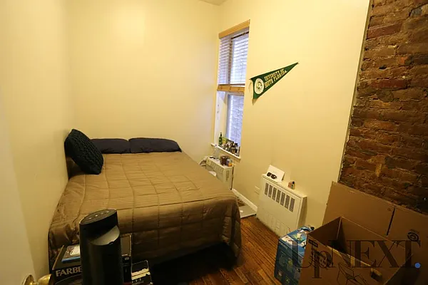 Rented by UpNext Real Estate | media 29
