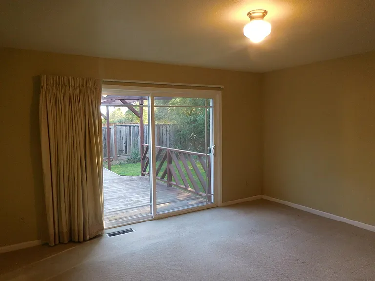 379 Firelight Dr — Photo 12