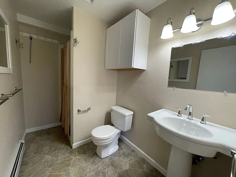 3321 Bevans St — Photo 7