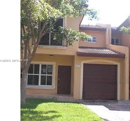 875 SW 6th Pl #TOWNHOUSE