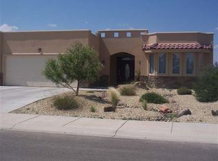 411 Viale Bond, Roswell, NM 88201