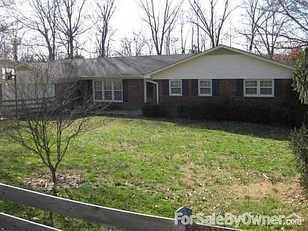 1st image of 3948 Woodcrest Cir NW