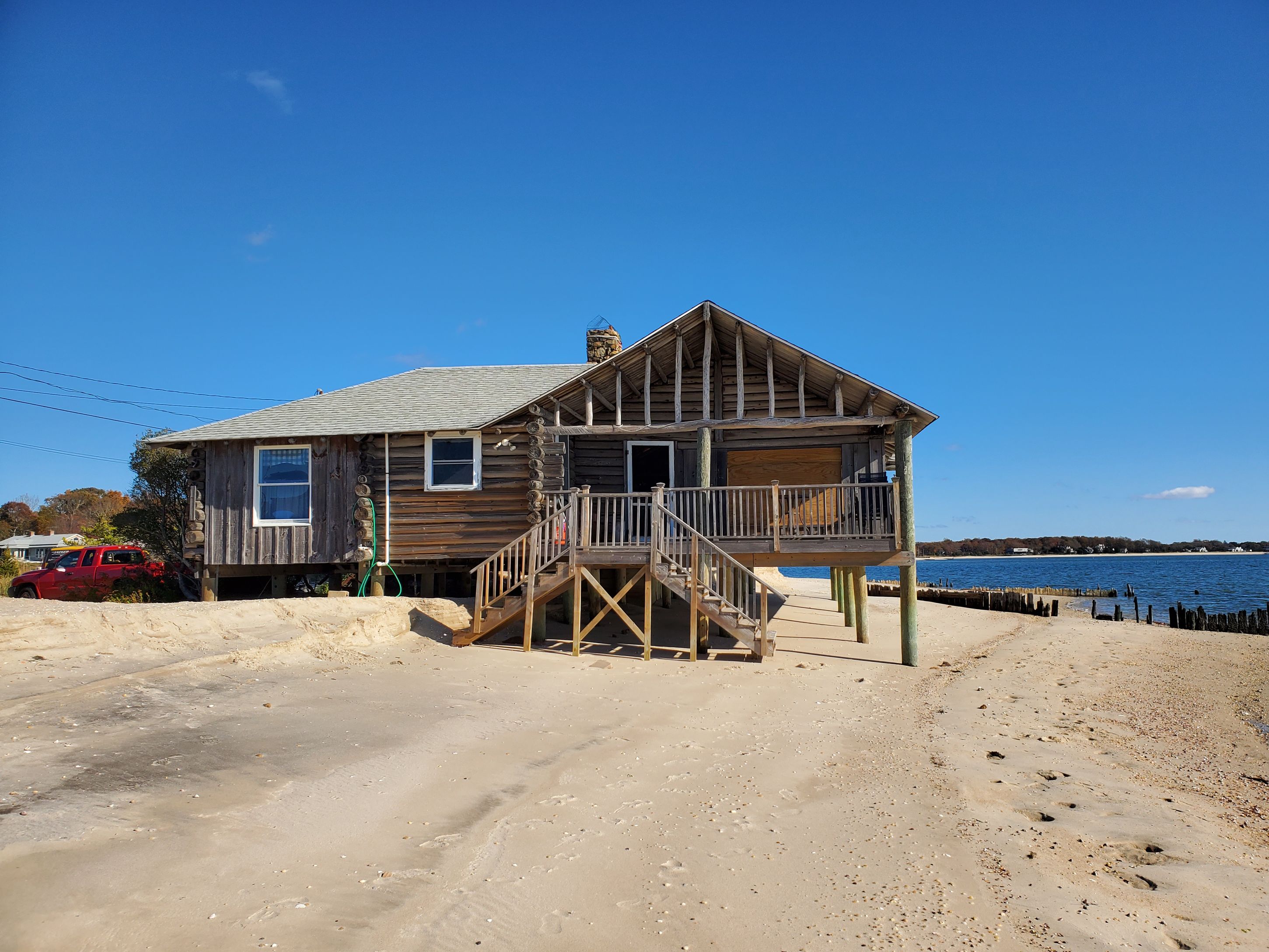 610 Park Avenue Ext, Mattituck, NY 11952 Out East