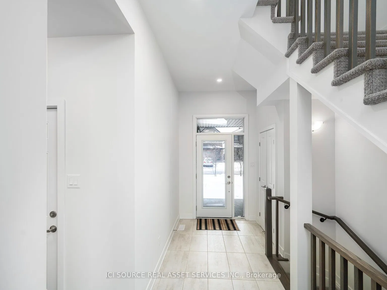 5 bed, $3,950 — Photo 4