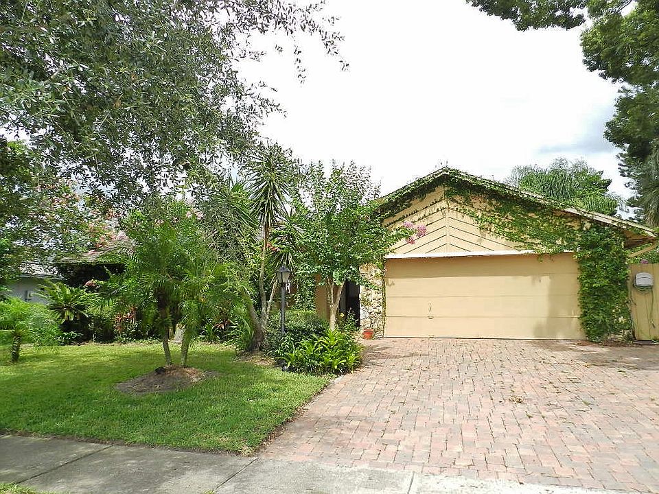 1st image of 446 E Crossbeam Cir