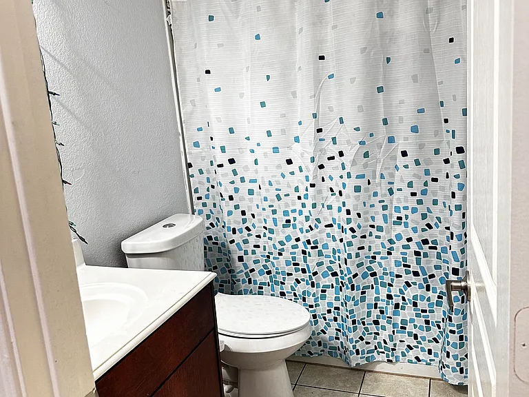344 Patricia Ln — Photo 18