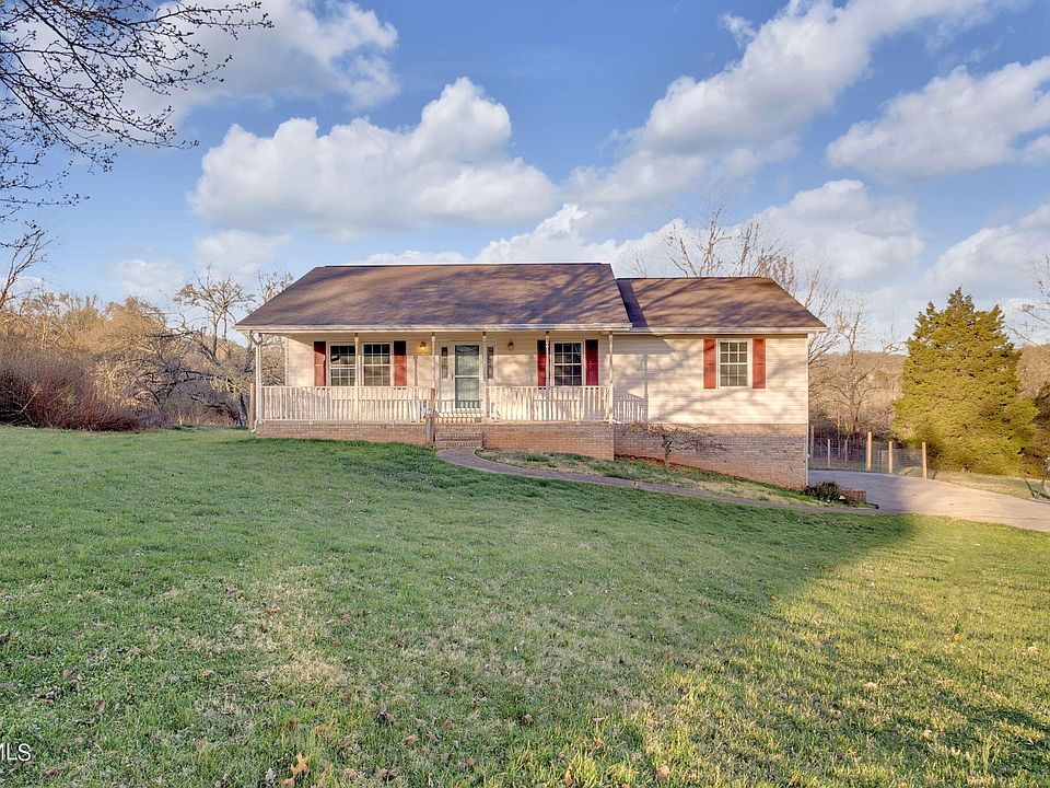 1st image of 706 S Sherbrooke Cir