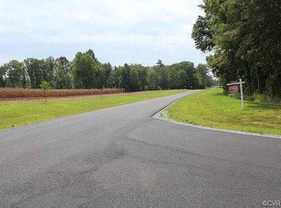 5th image of 1037 Holly Stone Dr