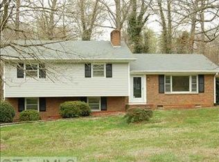 6865 August Dr, Clemmons, NC 27012