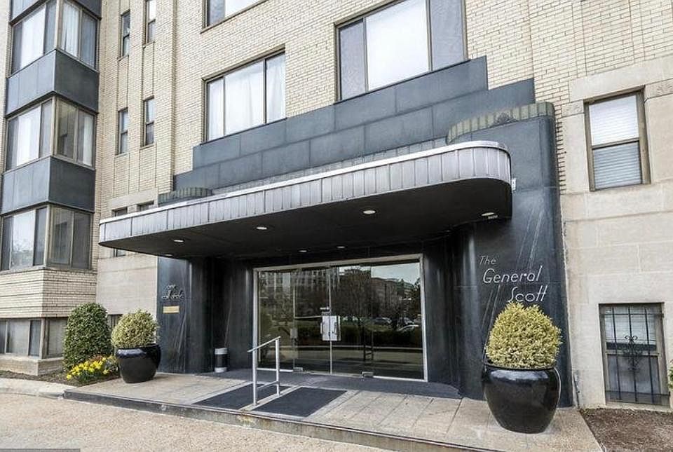Building entrance