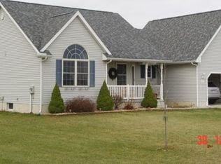 3201 Planeview Dr, Adrian, MI 49221