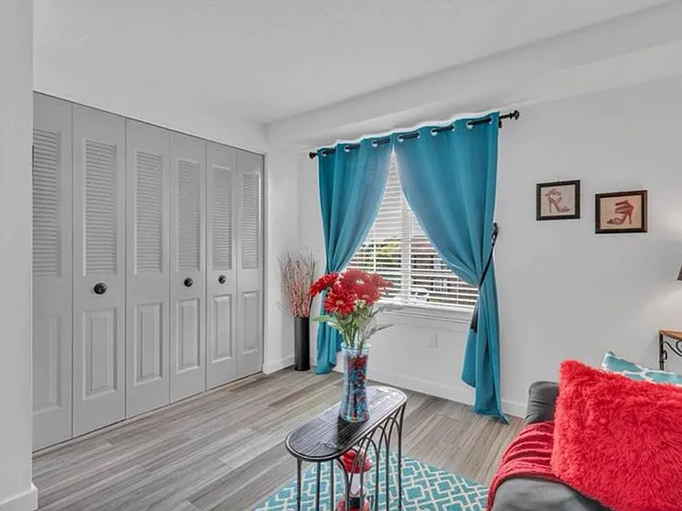 8009 Revere Pl — Photo 8