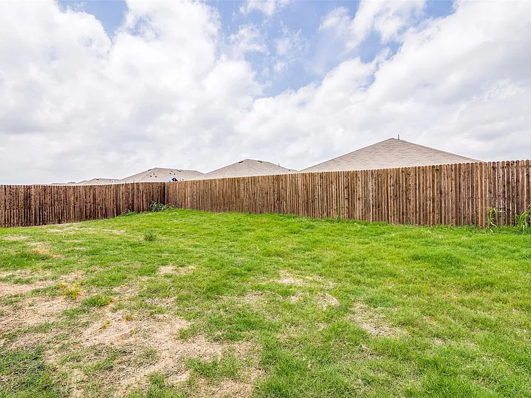 1004 Cotton Gin Ct — Photo 22