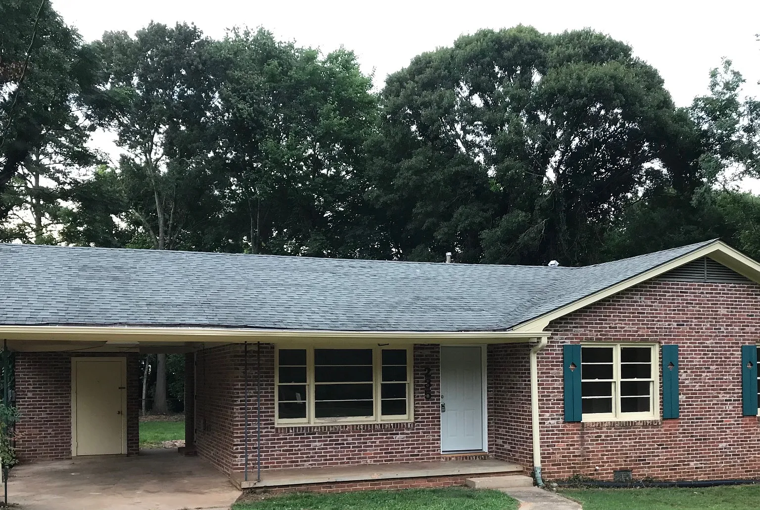 3 bed, 1.5 bath, 1028 sqft, $1,685 — Photo 1