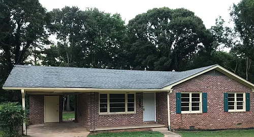 235 Clarke Dr Photo 1