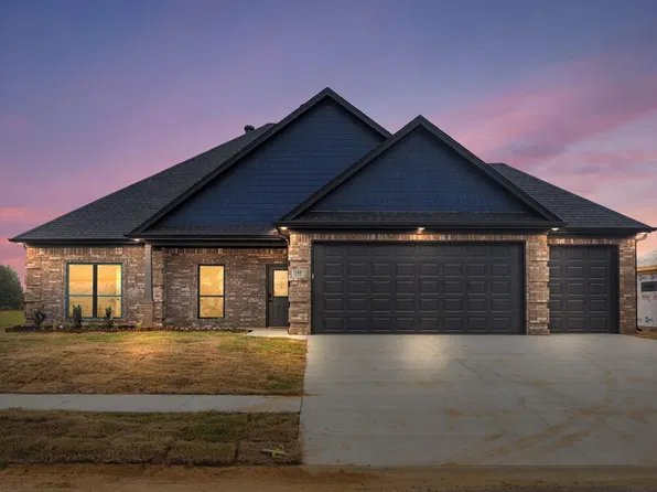 105 Glade Dr, Cabot, AR 72023