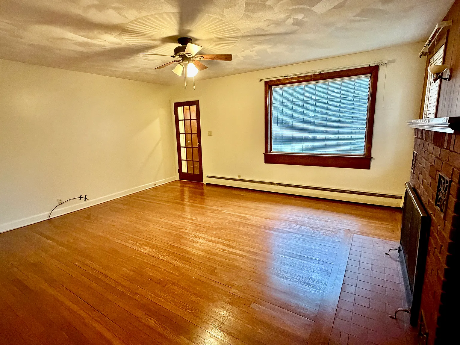 2 bed, 1125 sqft, $1,525 — Photo 2