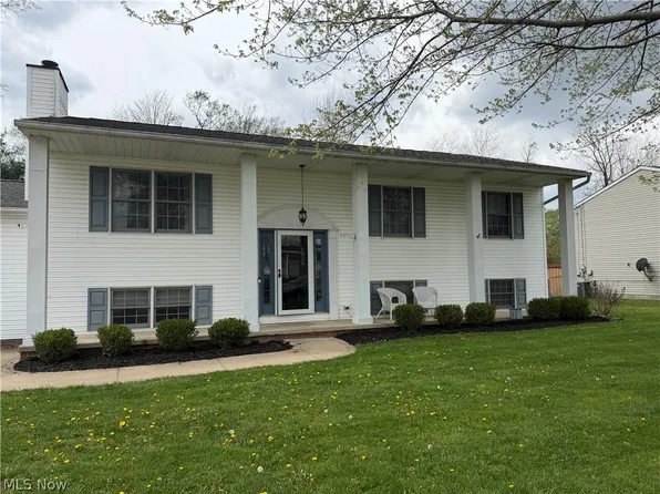 1157 Sturbridge Dr, Louisville, OH 44641