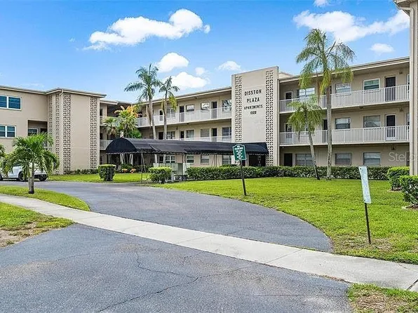 1000 49th St N APT 311, Saint Petersburg, FL 33710