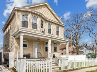21 Ellington St, East Orange City, NJ 07017