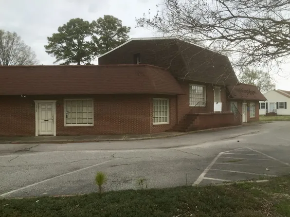 1708 Airline Blvd #1, Portsmouth, VA 23707