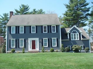 33 Verna Hall Dr, Pembroke, MA 02359