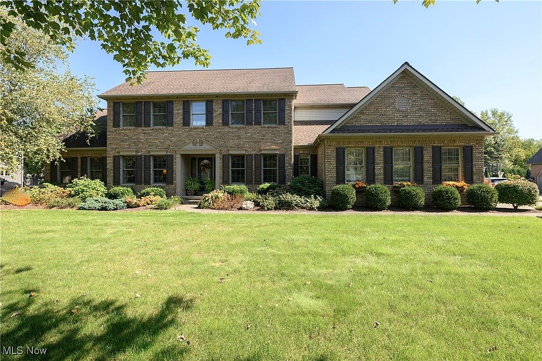 4866 Earlscourt Cir NW, Canton, OH 44718 | Zillow
