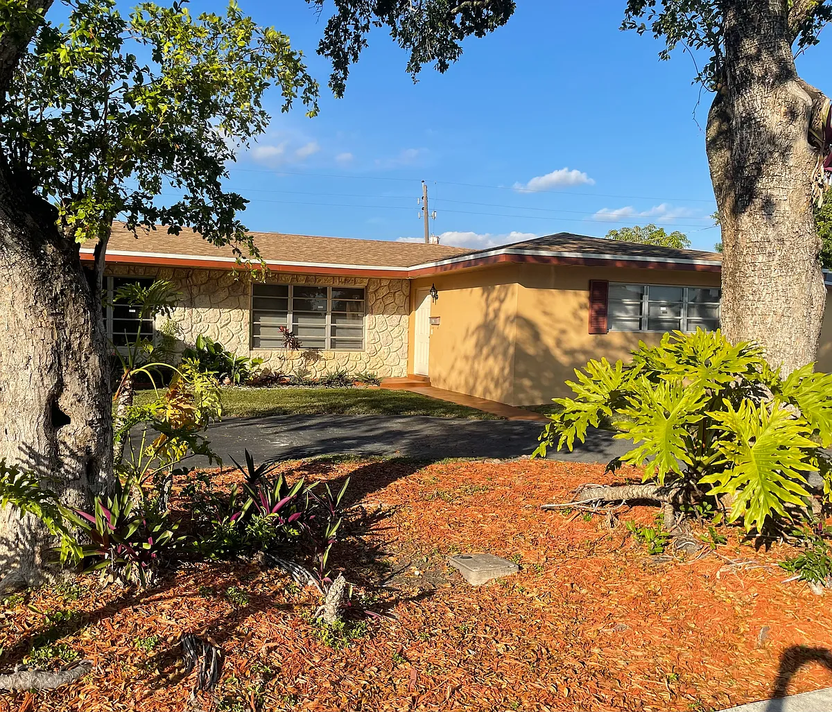 Building Photo - 7061 NW 15th St