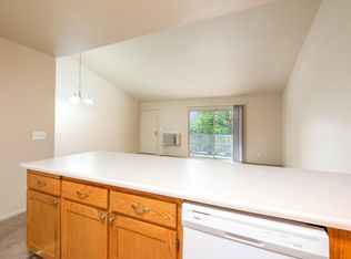 2420 Edgewater Dr APT 23, Santa Rosa, CA 95401