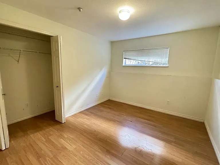 2400 W 19th Ave — Photo 3