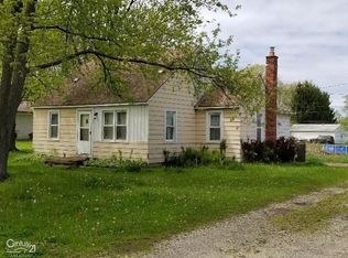 180 Webb Dr, Troy, MI 48098