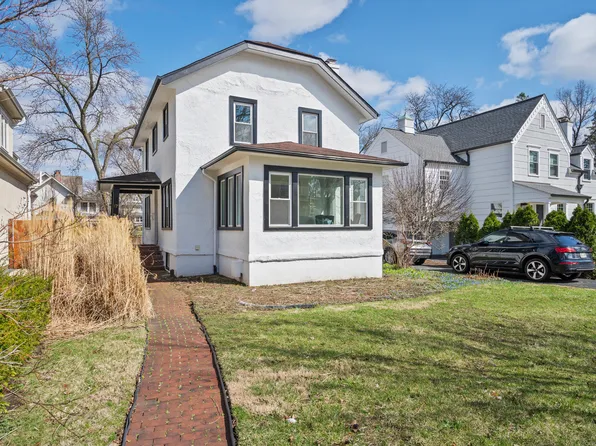 17 Orchard Pl, Hinsdale, IL 60521