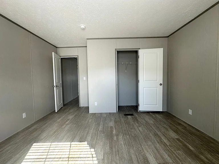 24 Meadowlark Ln — Photo 10