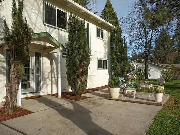 3rd image of 24713 Oro Valley Rd