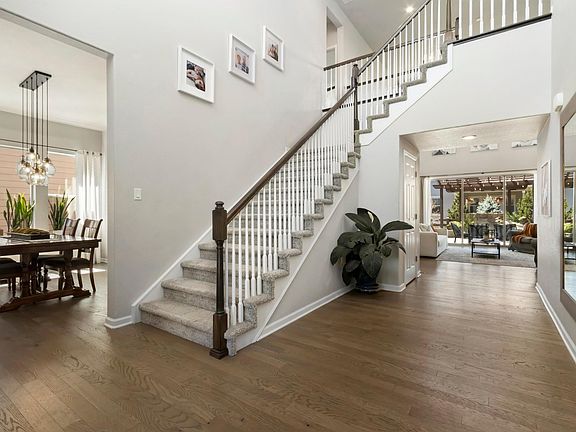 3rd image of 5921 Medlar Pl